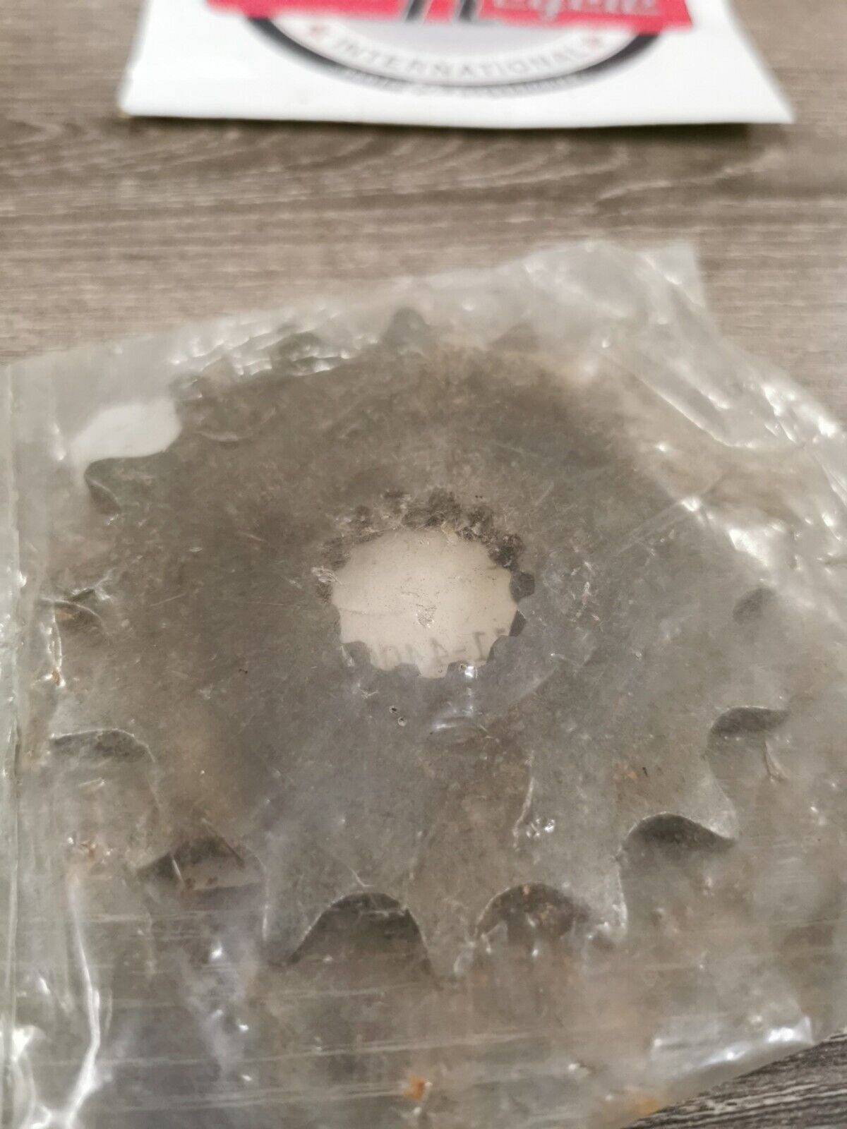 NOS SEN KUNG Suzuki GS450EX  SPROCKET 16T 27511-44000 J30