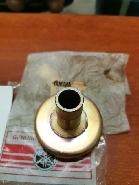 NOS Yamaha YFB250 YFM200 YFM250 YTM200 STARTER PULLEY 21V-15723-00-00 Y179