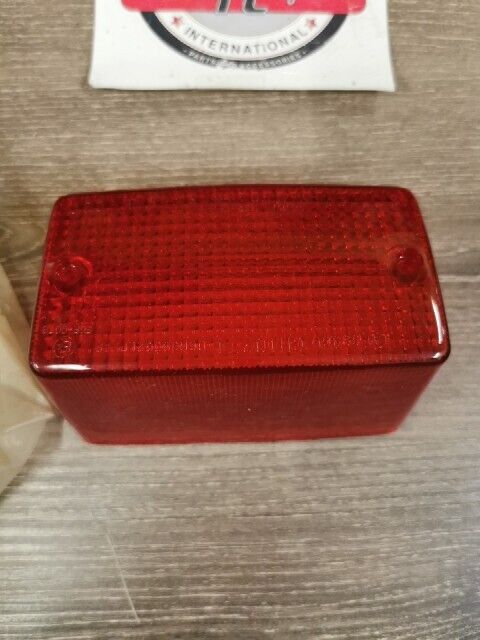NOS HONDA CB1000C VF700 VF750C 1982 - 1985 LENS TAIL LIGHT 33702-MB1-672 H89