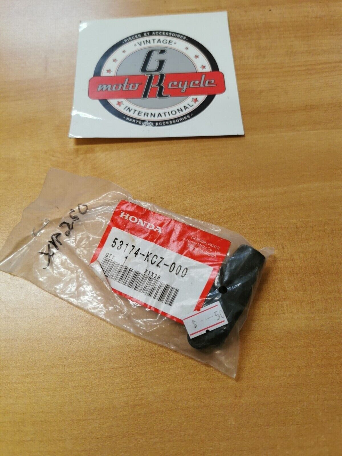 NOS HONDA     XR250   2000   HANDLE LEVER   53174-KCZ-000  H29