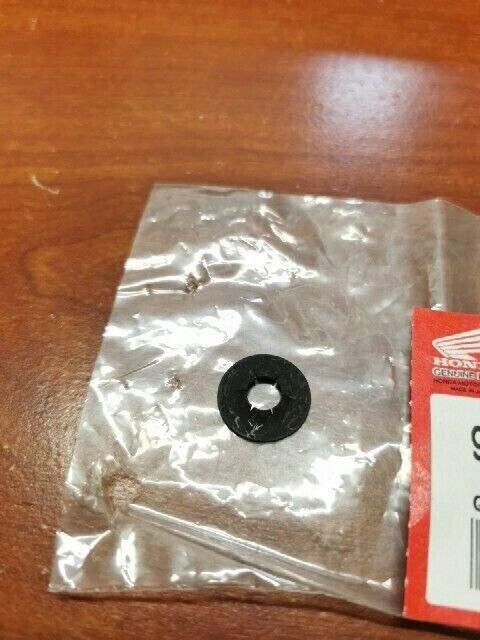 NOS Honda CBR1000F CBR600F VFR400R VFR700F SPECIAL WASHER 6MM 90407-952-300 H90