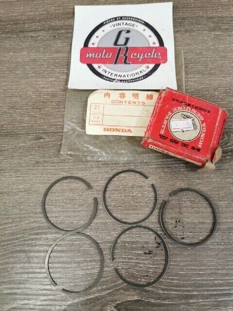 NOS HONDA CA175 CB175 RING SET INCOMPLETE 13011-302-004 SUB BY 13012-235-000 H77
