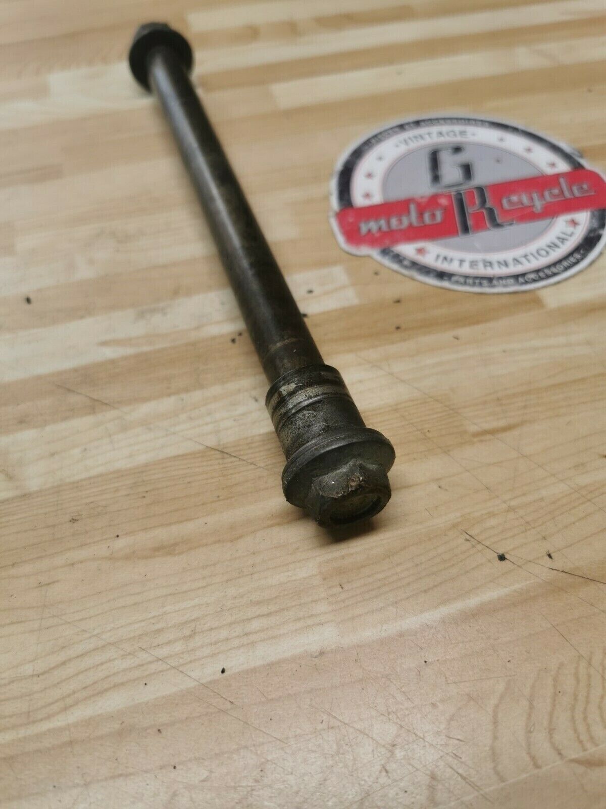 Honda XL200R 1984 front wheel axle bolt collar spacer 1983 44301-KB9-000