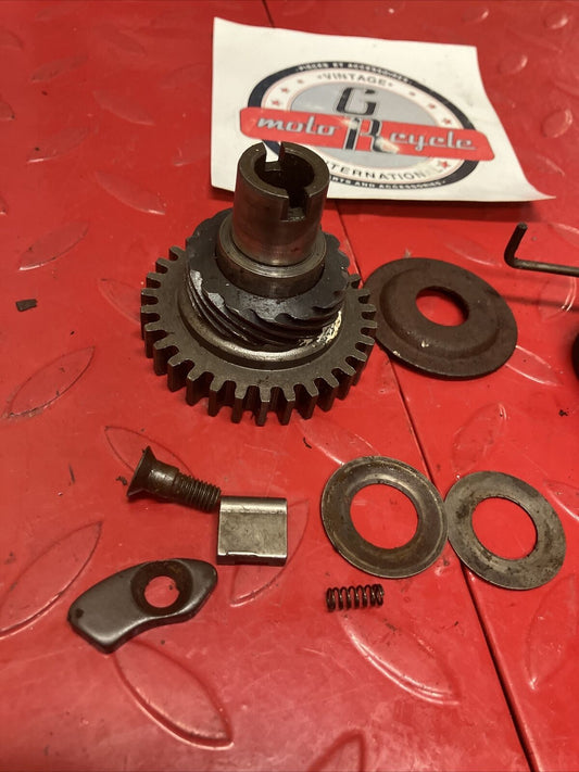 Suzuki TS125 1977 kickstarter gear spring bushing collar