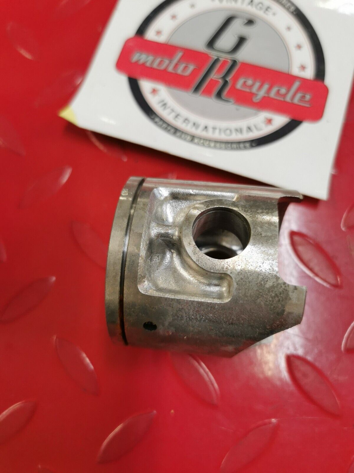 NOS Yamaha YZ100 MX125 YZ125  PISTON 4 O/S 1.00 537-11638-02-00 Y26