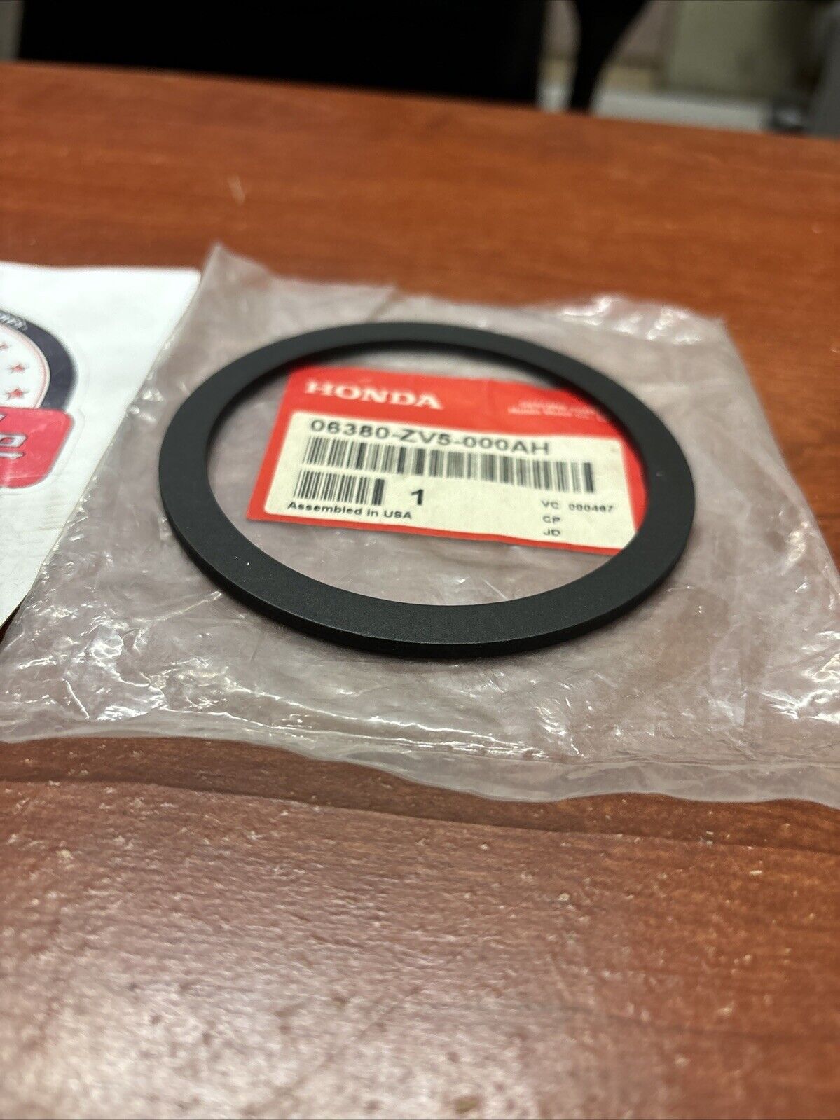 NOS Honda Marine BEZEL KIT INCOMPLETE QTY.1 06380-ZV5-000AH H180