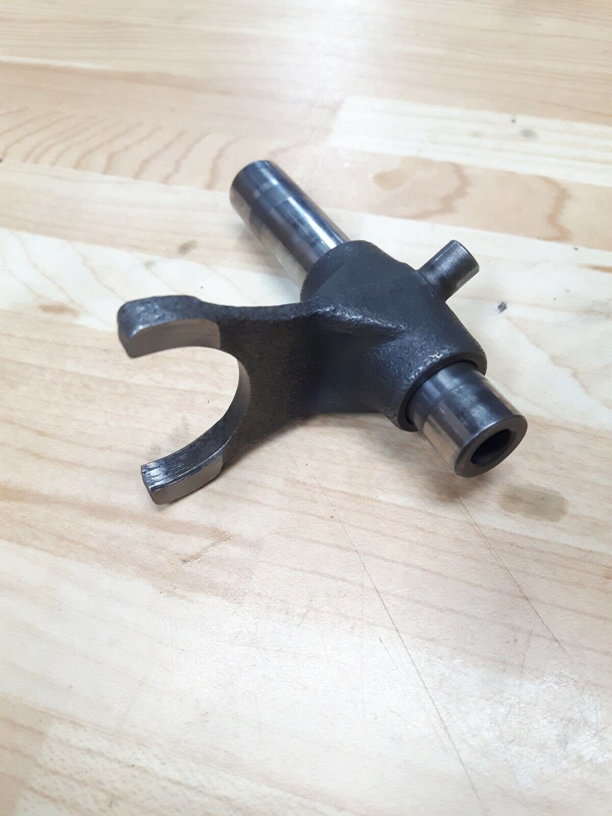 Honda CR80R 1990 transmission gearshift gear shift fork 24210-GC4-711