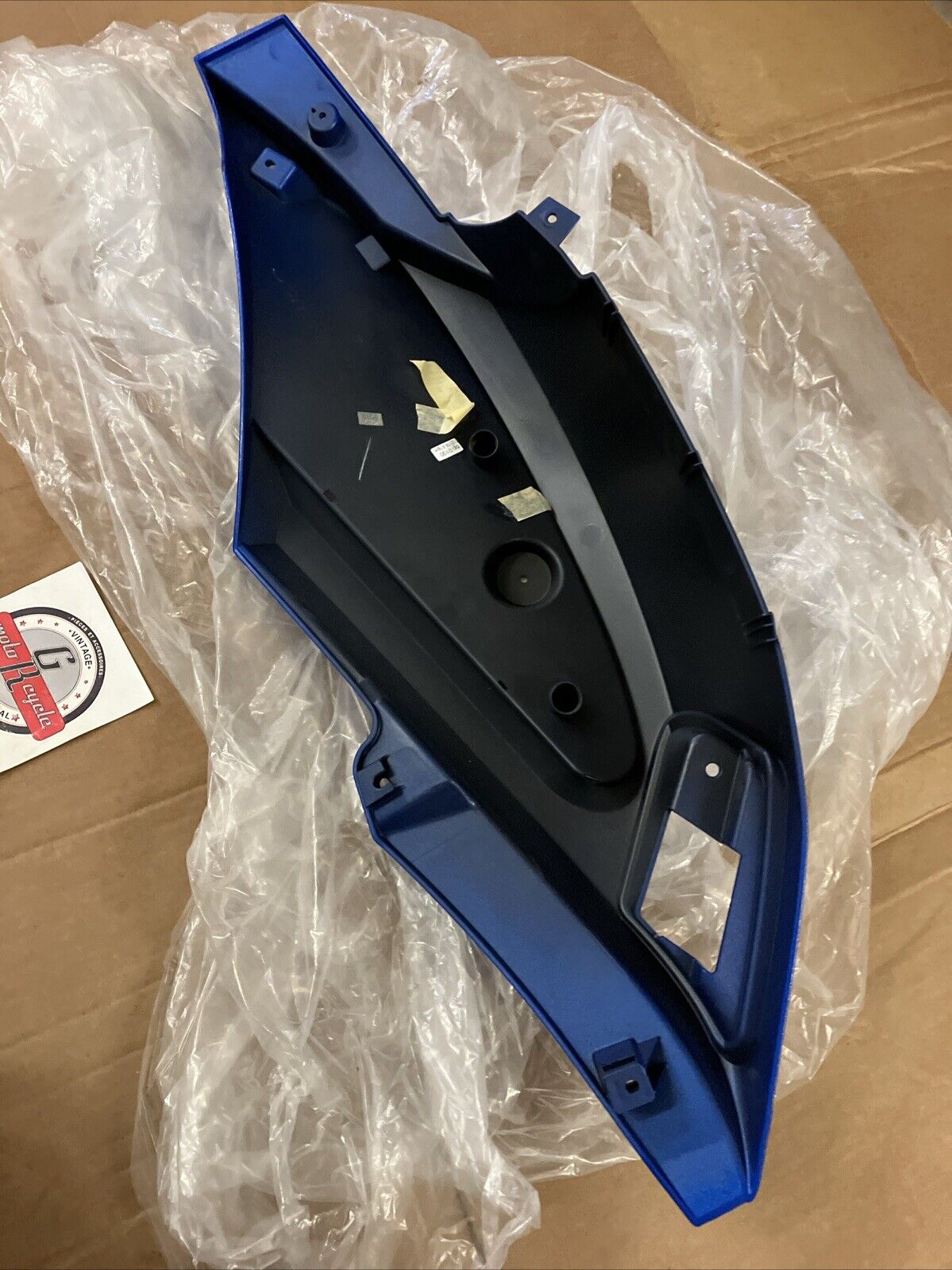 NOS Yamaha Wave Runner GX1800 FZR 2009 FZS 2010 2013 Side cover F2C-U377C-02-P4