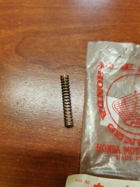 NOS Honda CB250 CB400 CM400 TB50 BEAM ADJUSTING SPRING 33107-333-000 H98