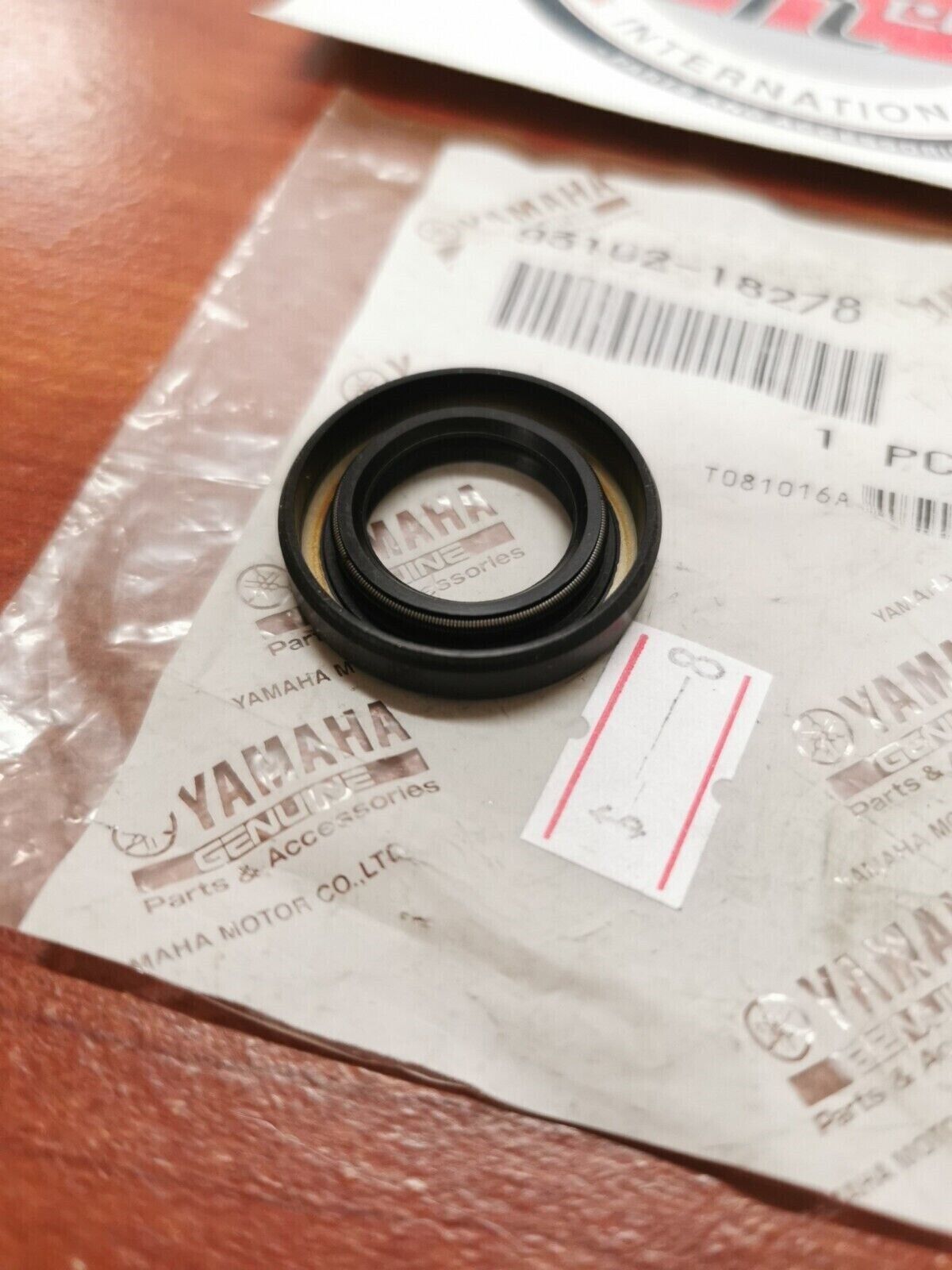 NOS Yamaha XVS650 XV535 XZ550 XV500 OIL SEAL 93102-18278-00 Y98