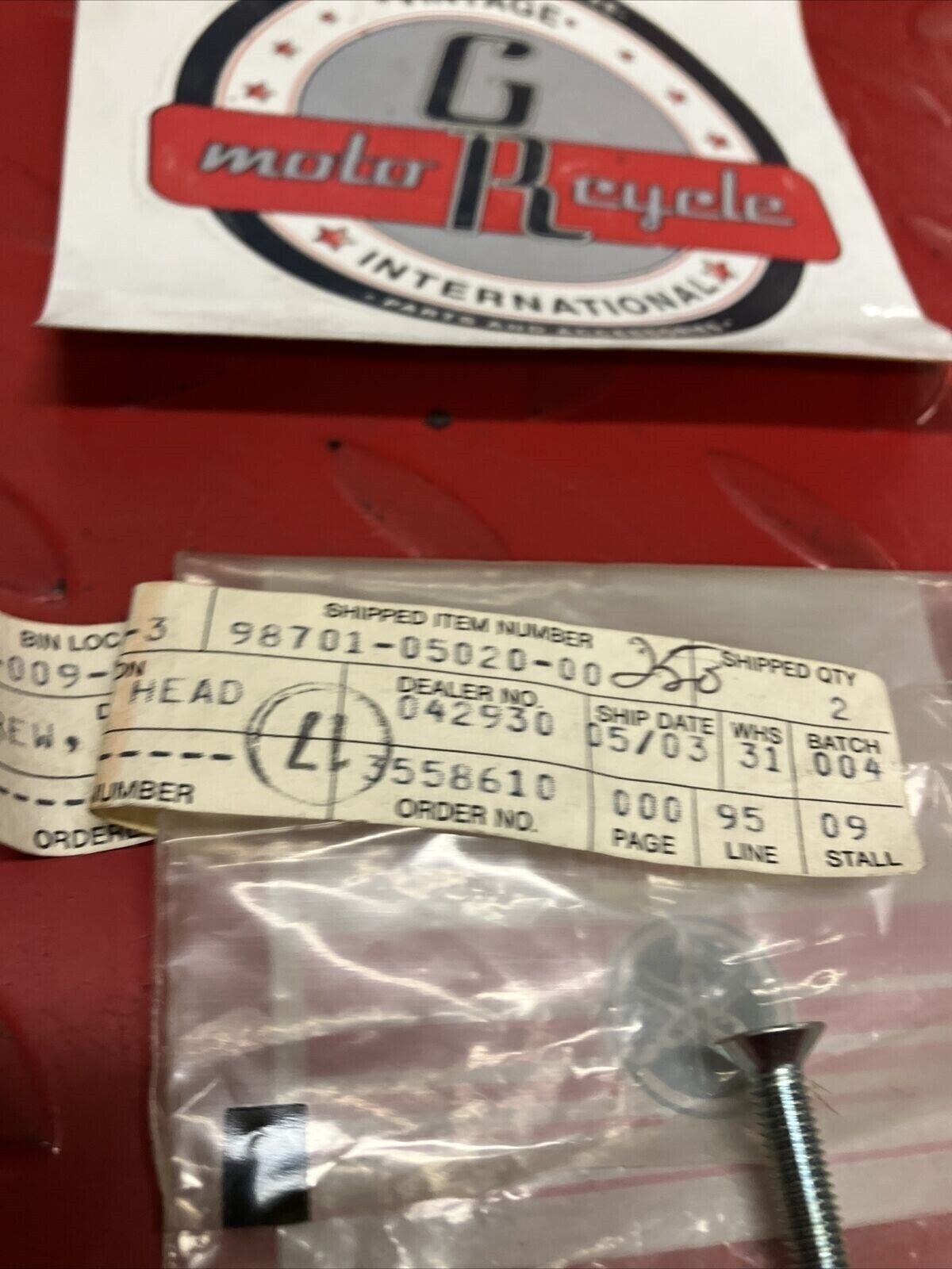 NOS YAMAHA SCREW FLAT HEAD 98701-05020-00 SUB BY 98707-05020-00 Y67