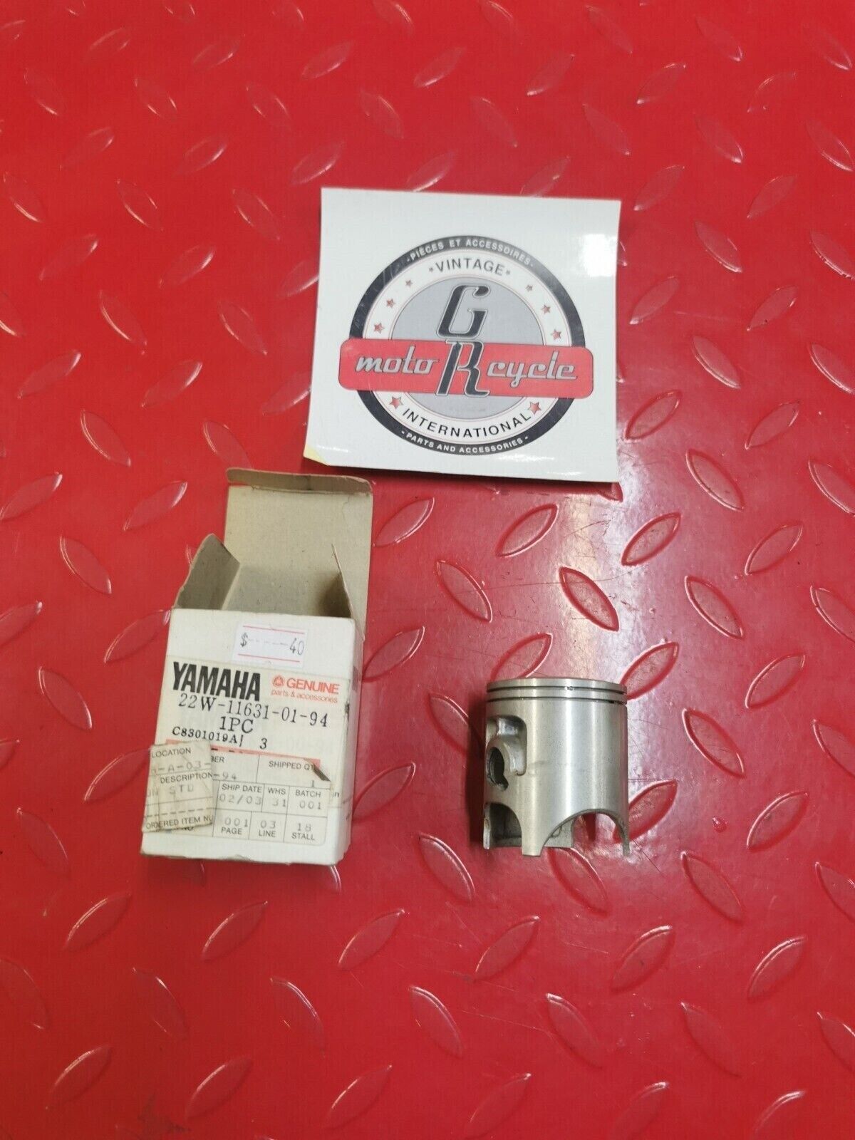 NOS YAMAHA YZ80 1983 PISTON STD 22W-11631-01-94 Y27