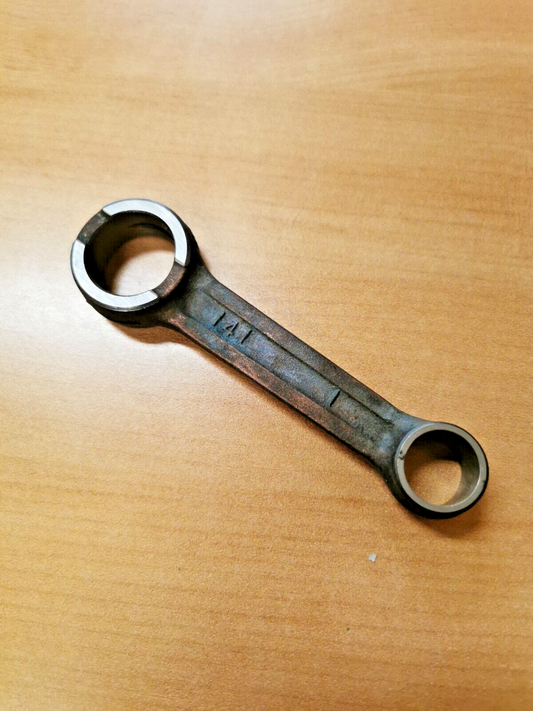 NOS SUZUKI RM125  1981  CONNECTING ROD  12161-39300      12161-14100 S6