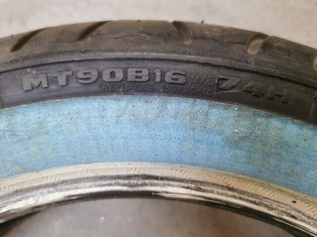 NOS AVON VENOM-X  MT90B16 M/C 74H MOTORCYCLE FRONT TIRE WHITE WALL