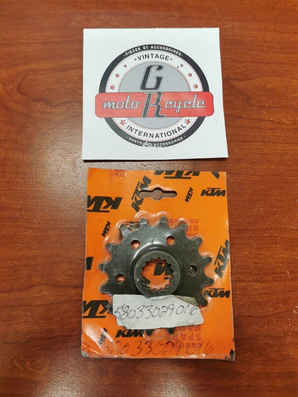 NOS KTM 400 SXC 620 640 660 FRONT SPROCKET 16T 58033029016 KT3