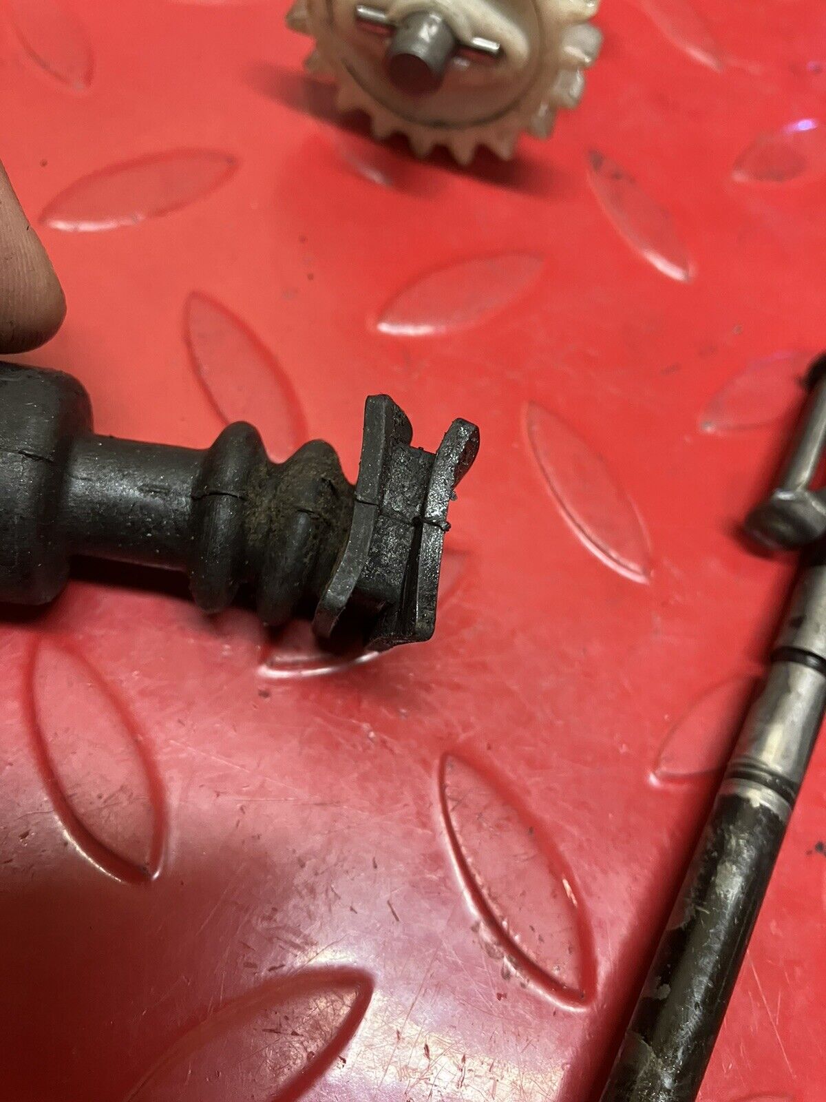 Kawasaki KX125 1986 complete power exhaust valve assembly cover governor shaft
