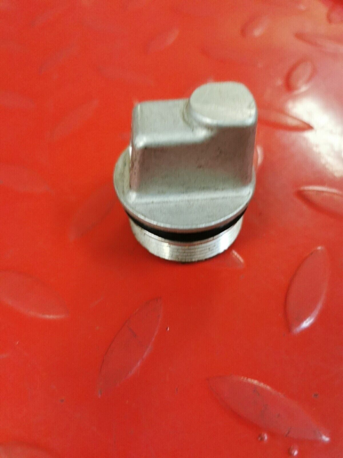 NOS HONDA CB900C CB750F CX500TC 1980 - 1982 BOLT  L FR  FORK 51555-461-003 H38