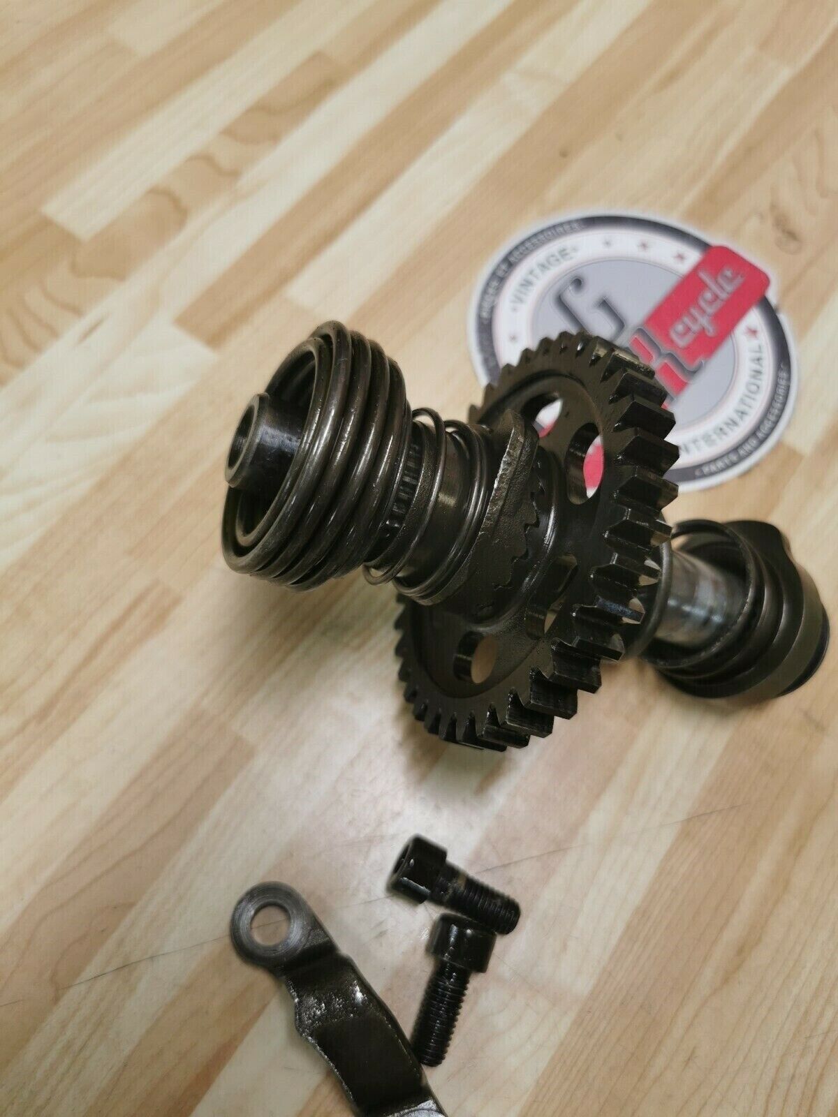 Honda XL600R 1986 kickstarter kick starter spindle shaft gear 28250-MG3-000