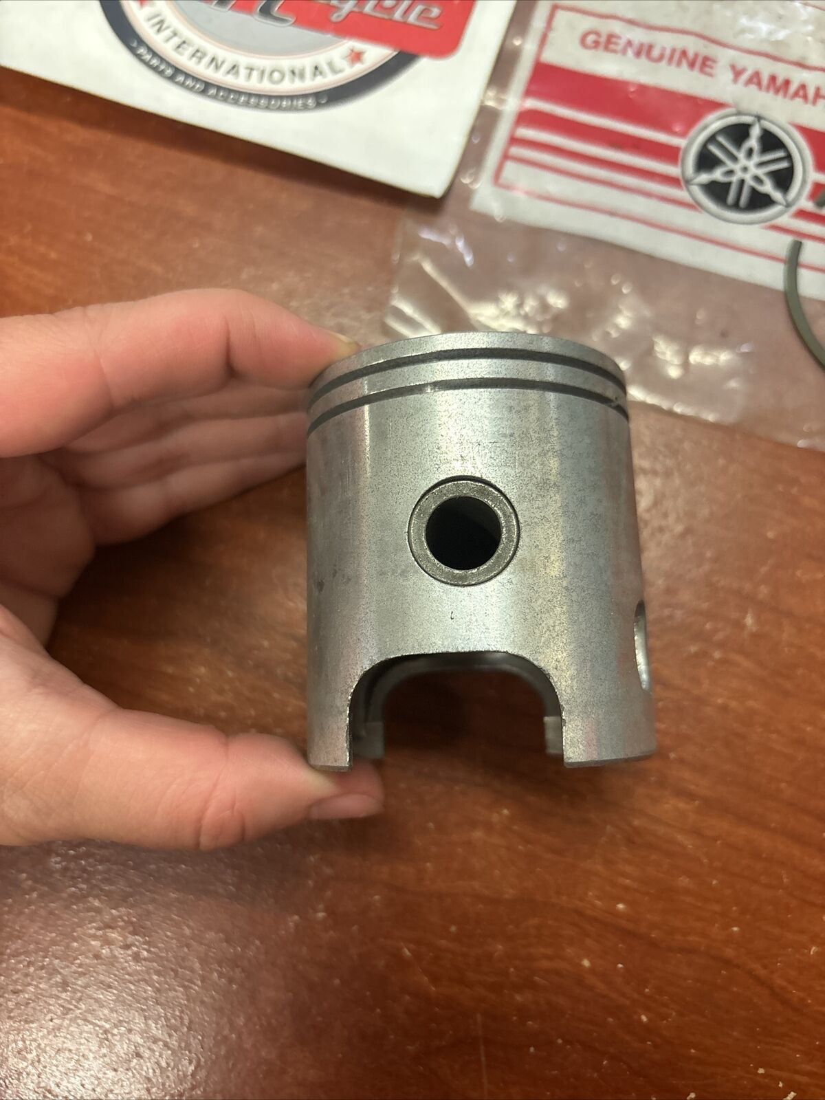 NOS Yamaha PISTON KIT O/S 0.50 NO CIRCLIP 316-11600-20-00 Y175