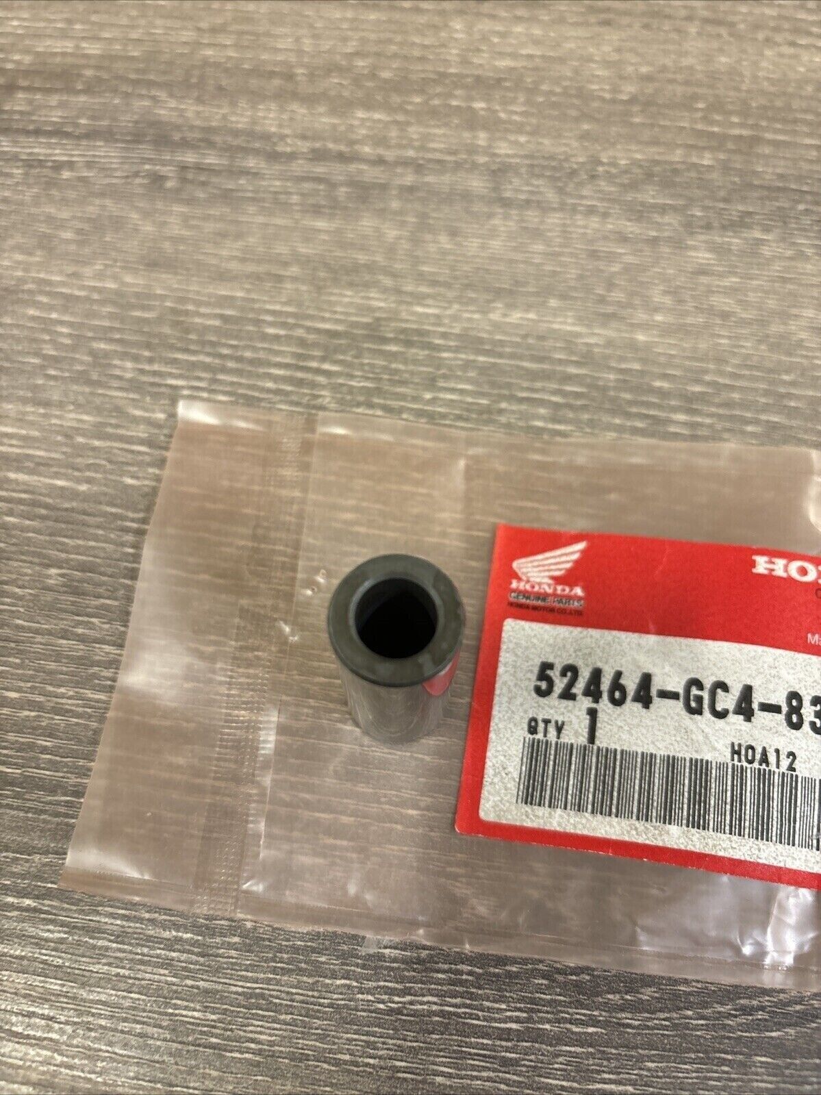 NOS Honda CR80R CUSHION ARM COLLAR 52464-GC4-830 H123