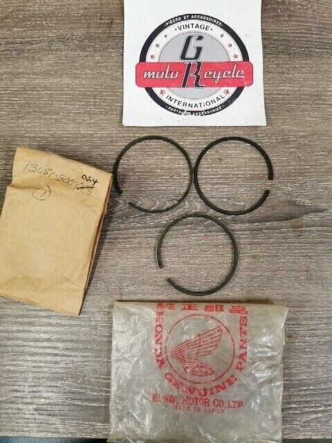 NOS HONDA CB750 1969 PISTON RING SET 13051-300-013 SUB BY 13051-300-024 H76
