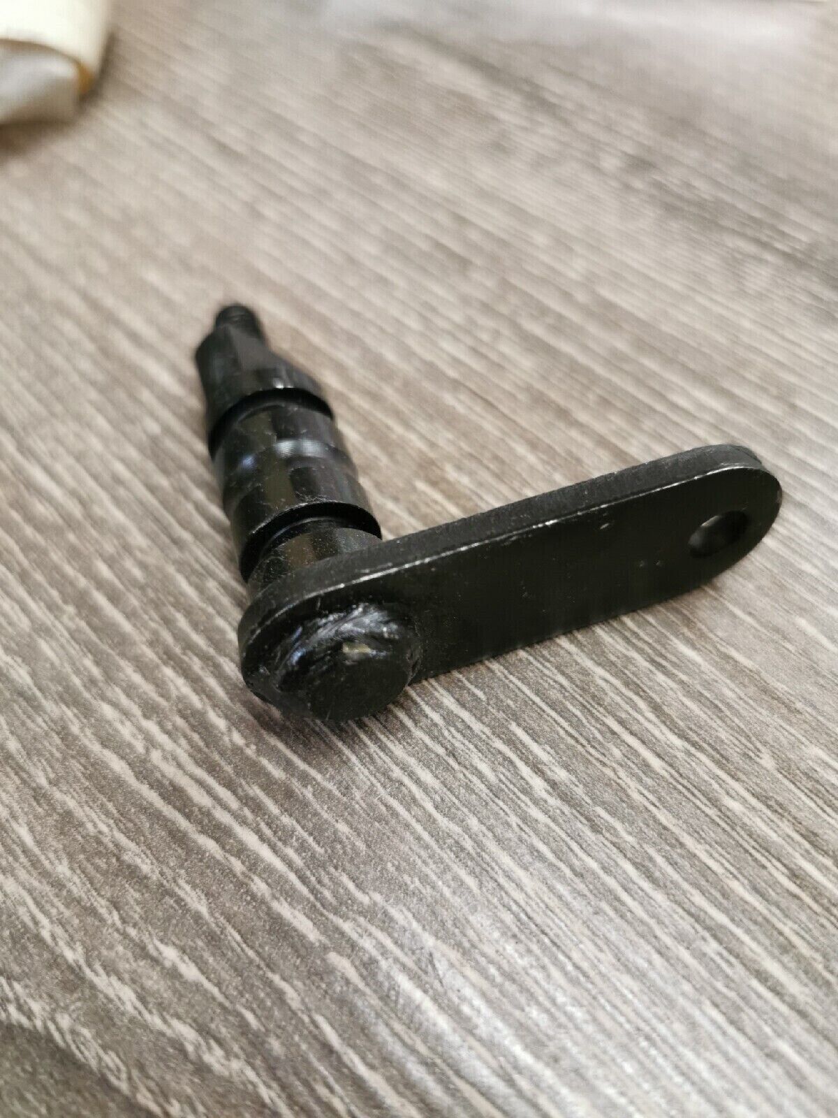 NOS YAMAHA YFM225S  1986  SHAFT  RINK   59V-18341-00  Y57