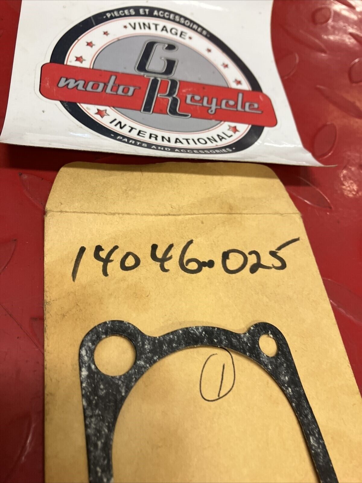 NOS KAWASAKI Z1 KZ1000 KICK COVER GASKET 14046-025 K21