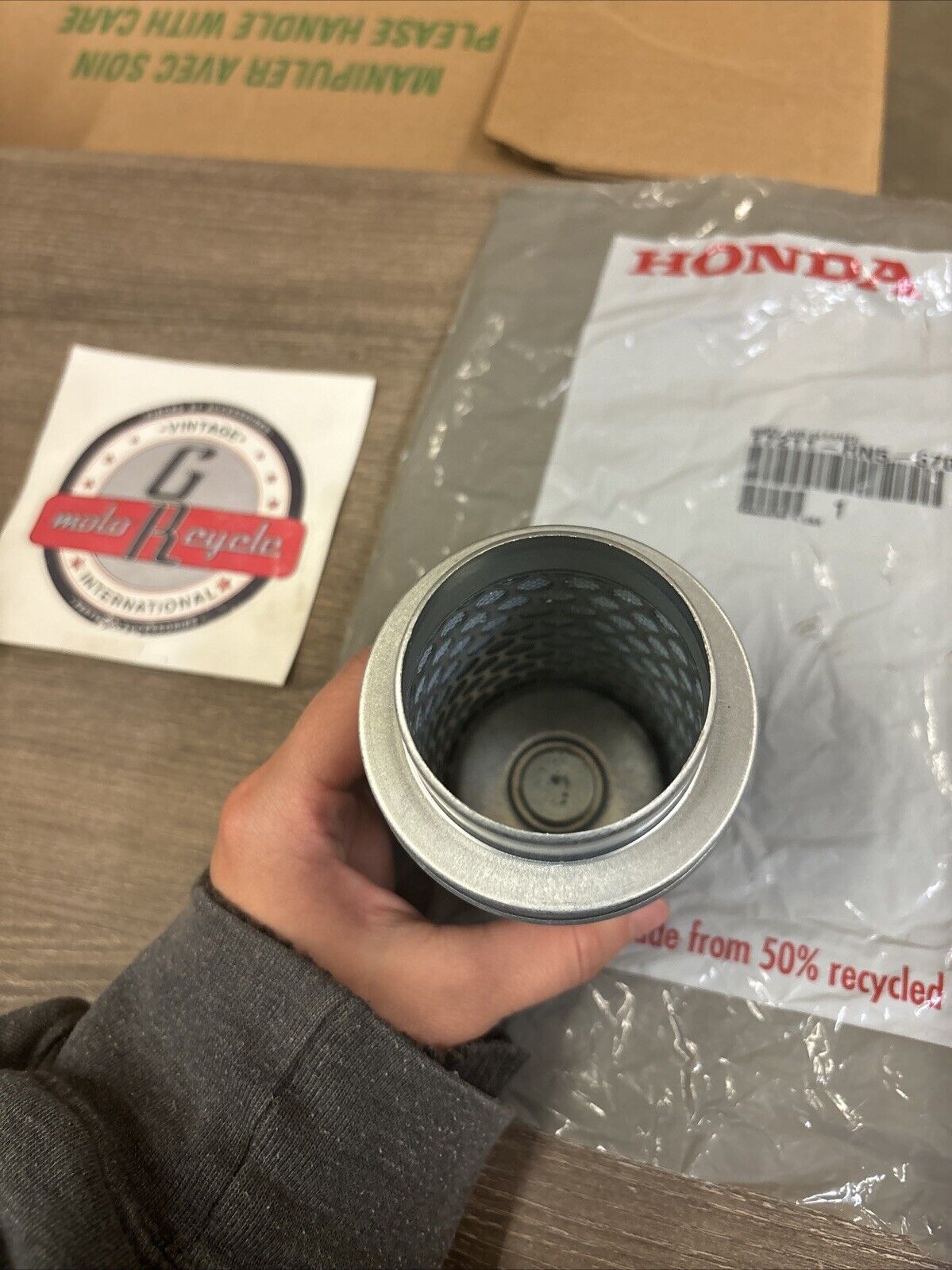 NOS Honda TRX350 FE FM TE TM AIR CLEANER BODY 17211-HN5-670 H136