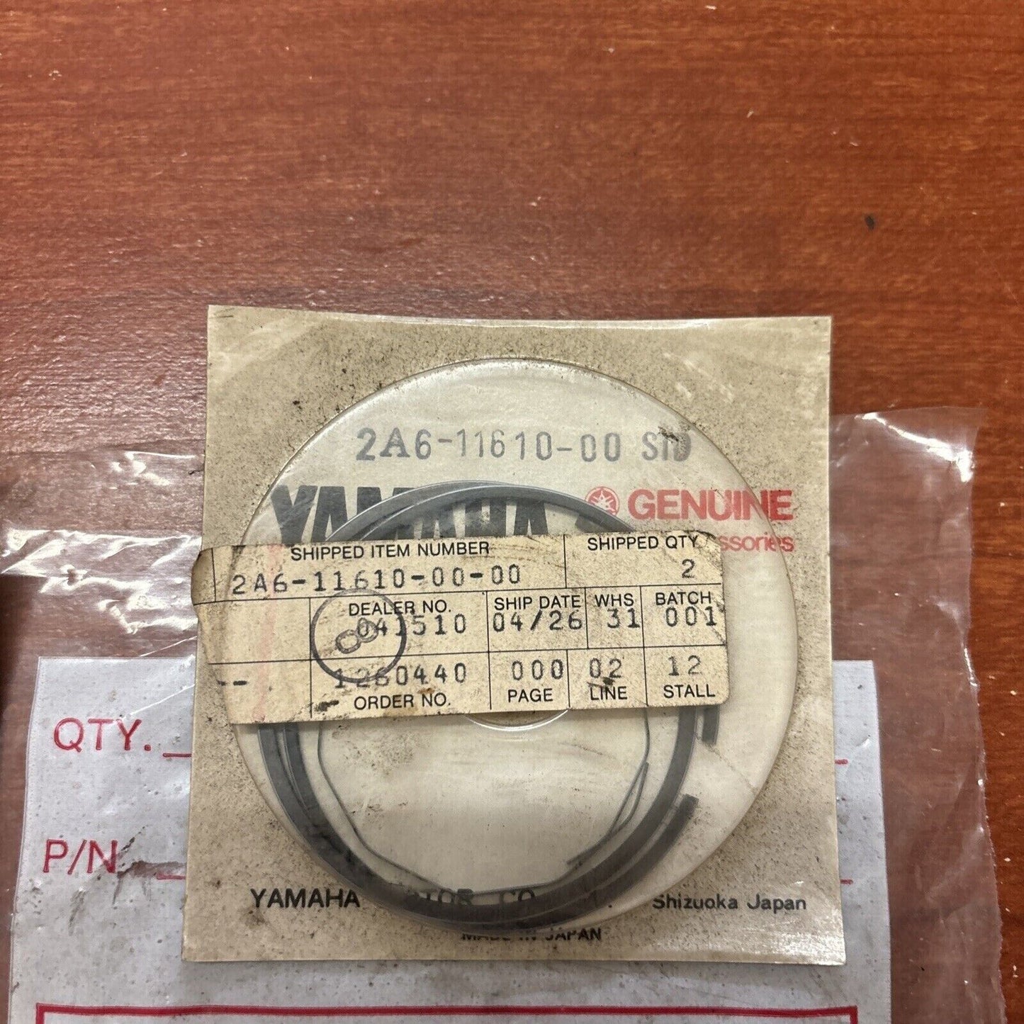 NOS Yamaha DT125 ET300 PISTON RING STD 2A6-11610-00-00 SUB 2N4-11610-00-00 Y174
