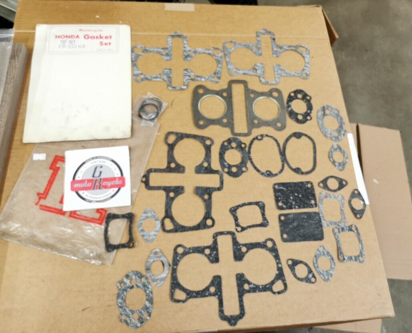 NOS HONDA 175CC CD175 CL175 TOP END GASKET KIT INCOMPLETE SET J49