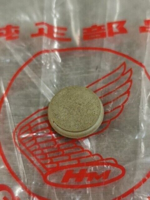 NOS HONDA C72  C77 C78 CA72 1960 - 1964 PLUG KICK JOINT 28248-259-010 H81