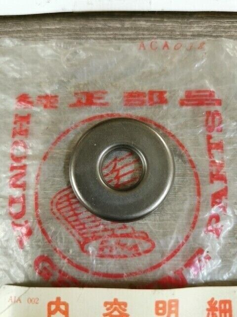 NOS HONDA CB750A CB750F 1976 - 1978 SEAT VALVE SPRING 14775-410-010 H79