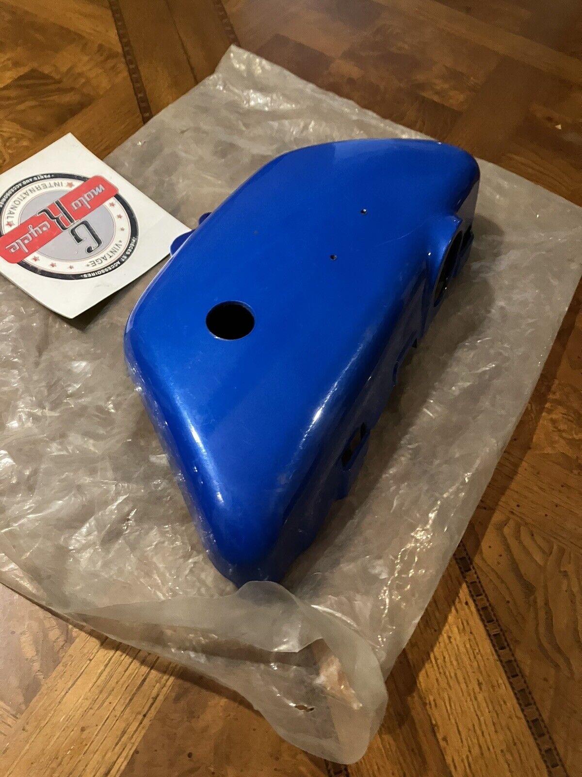 NOS Kawasaki S1 S2 1973 RIGHT SIDE COVER PANEL OIL TANK COVER 36007-031-93 K35 1
