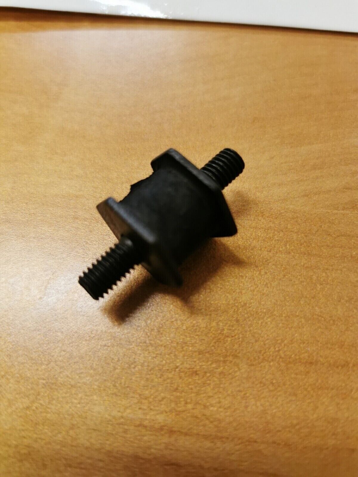 NOS Honda VT600C VT1100C  CB900C 1980 - 2007   RUBBER  85201-438-000  H29