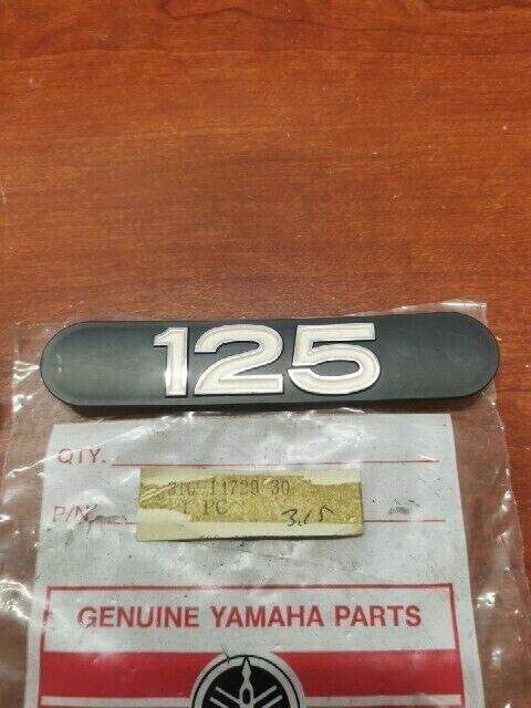 NOS Yamaha 1972 AT2 AT3 PROTECTOR EMBLEM 316-14729-30-00 Y163