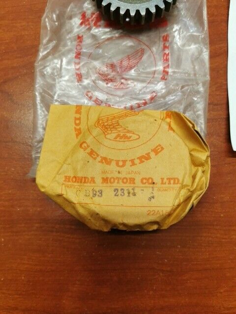 NOS Honda CB93 CB125 SECOND COUNTERSHAFT GEAR 29T CB932311 SUB 23460-216-000 H80
