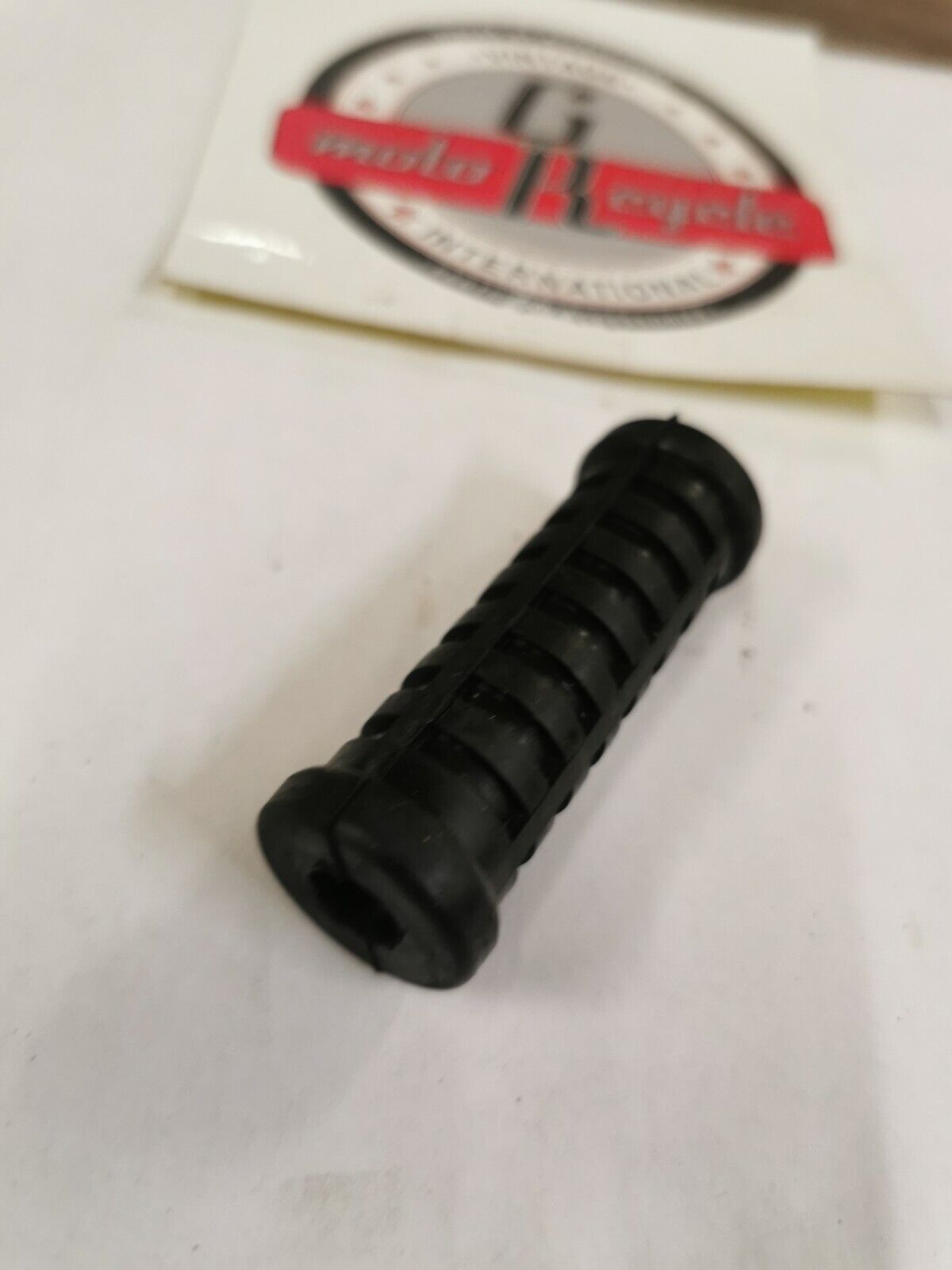 NOS CHARIOT CYCLE YAMAHA Kickstarter kick start lever cover 214-15618-00-00 J23
