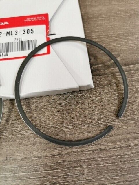 NOS HONDA CR480R CR500R 1982 - 1990  RING SET PISTON OVERSIZED 13012-ML3-305 H88