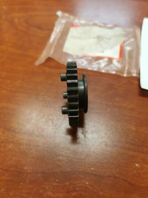 NOS Honda C72 CA72 C77 C78 CA77 C75 C70 SECOND GEAR 23441-040-020 H80