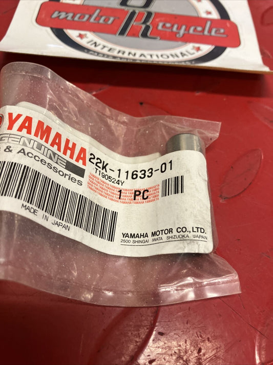 NEW NOS YAMAHA PISTON PIN 22K-11633-01-00 Y61