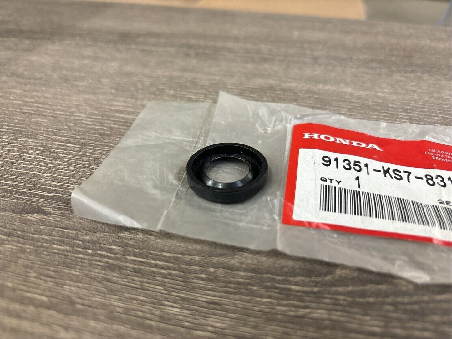 NOS Honda 1988 CR250R CUSHION DUST SEAL 91351-KS7-831 H123