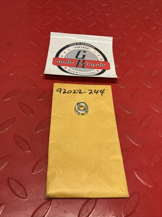 NOS KAWASAKI SPARK ADVANCER WASHER 92022-244 K19