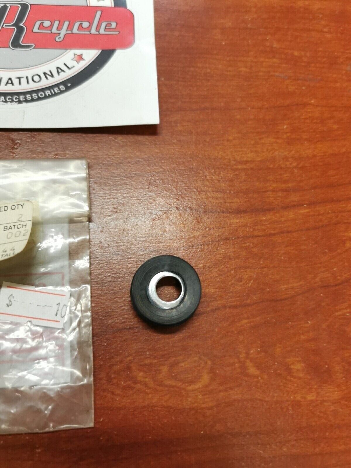 NOS Yamaha SEAT HANDLE COVER 1T4-24796-00-00 Y69