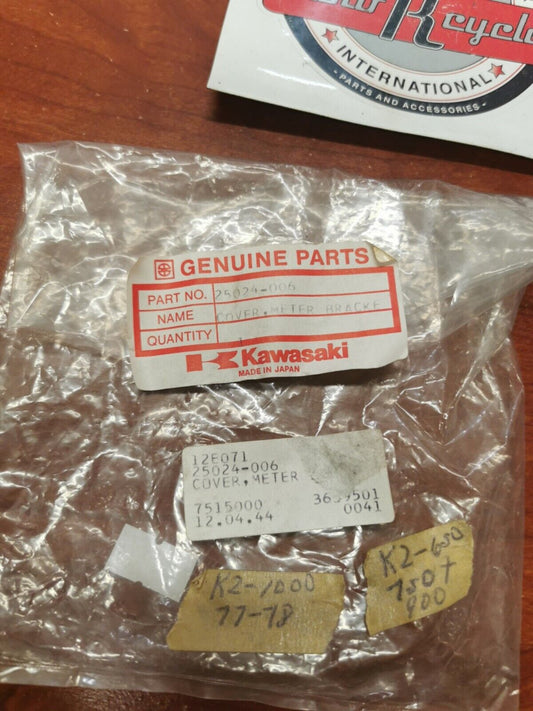 NOS Kawasaki KZ650 KZ750 KZ900 KZ1000 METER BRACKET COVER 25024-006 K35