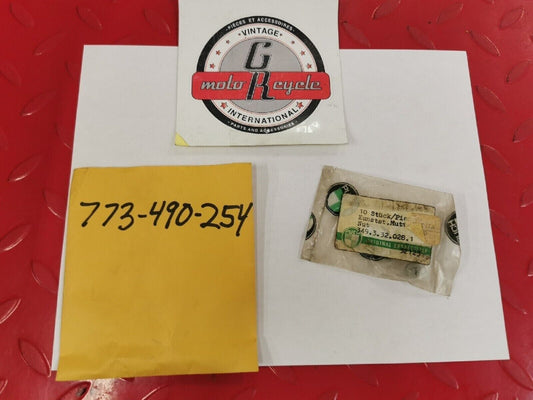 NOS PUCH BOMBARDIER MAXI  BRAKE LEVER PLASTIC NUT 349.3.32.028.1  773-490-254 P3
