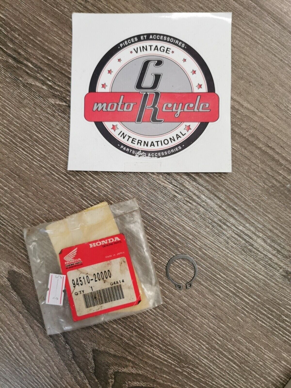 NOS HONDA  XR250 CIRCLIP  94510-20000 H56