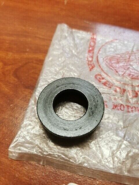 NOS Honda CB1000C CB900C GL1100 A D I REAR WHEEL BRAKE SPACER 42312-MB9-000 H84