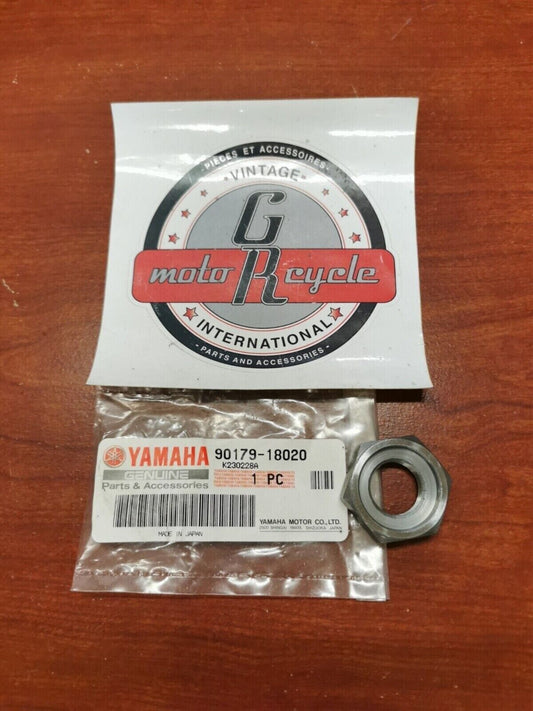 NOS Yamaha R5 TD2 XS500 TZ250 XS360 XT500 DT250 YZ360 NUT 90179-18020-00 Y84