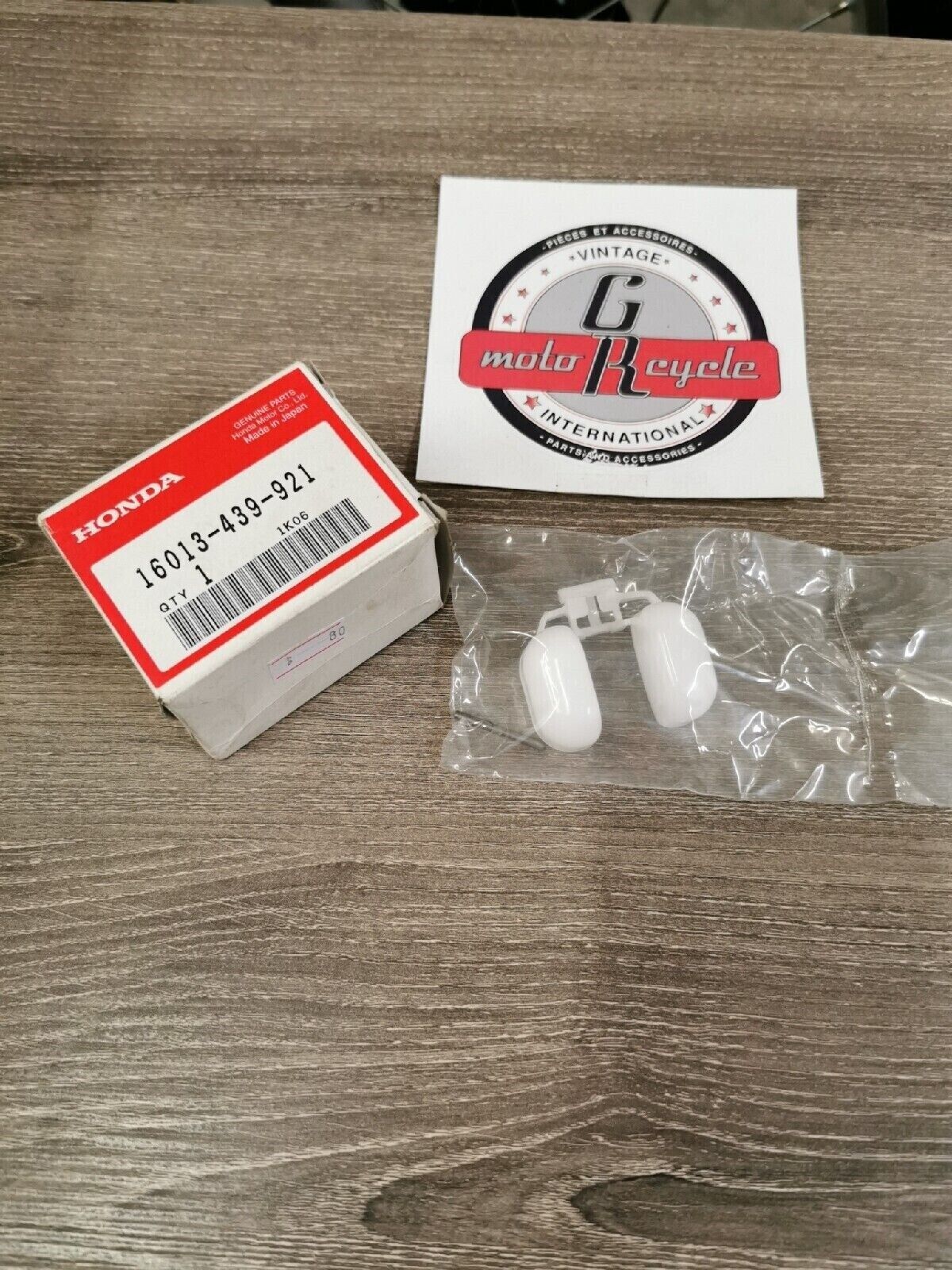 NOS HONDA ATC200 TRX200 1982 - 1985 FLOAT 16013-439-921 H44