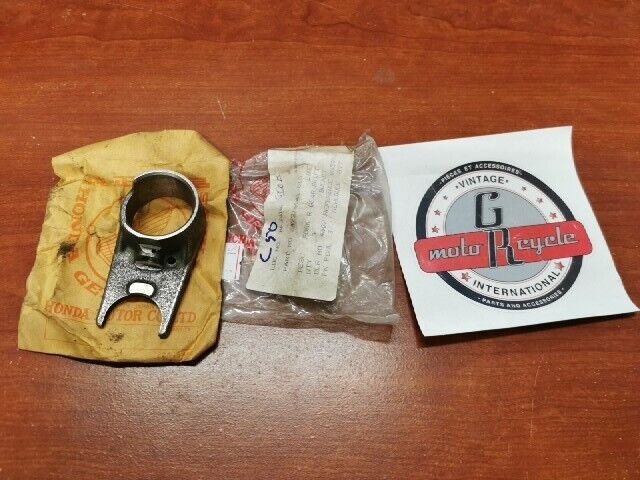 NOS Honda ATC70 C50 C70 C90 RIGHT GEARSHIFT GEAR SHIFT FORK 24221-041-010 H86